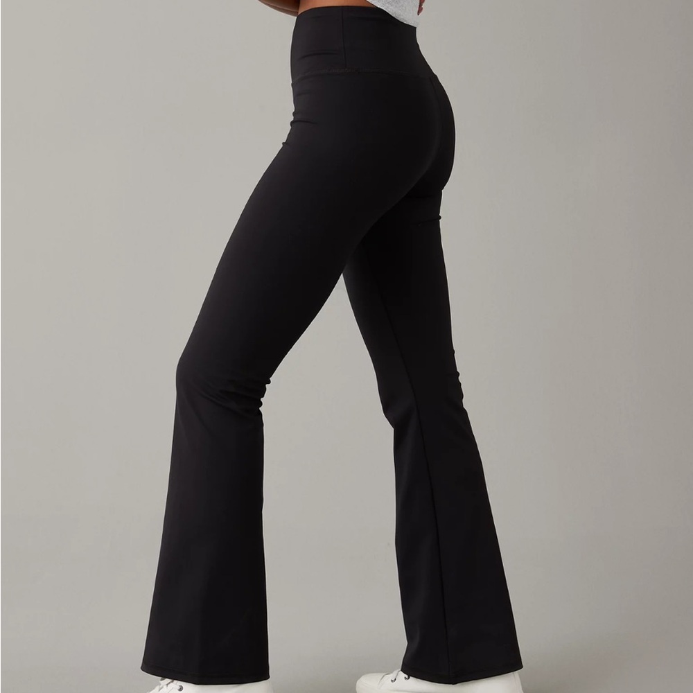 American Eagle Black High Waisted Flare Leg Leggings